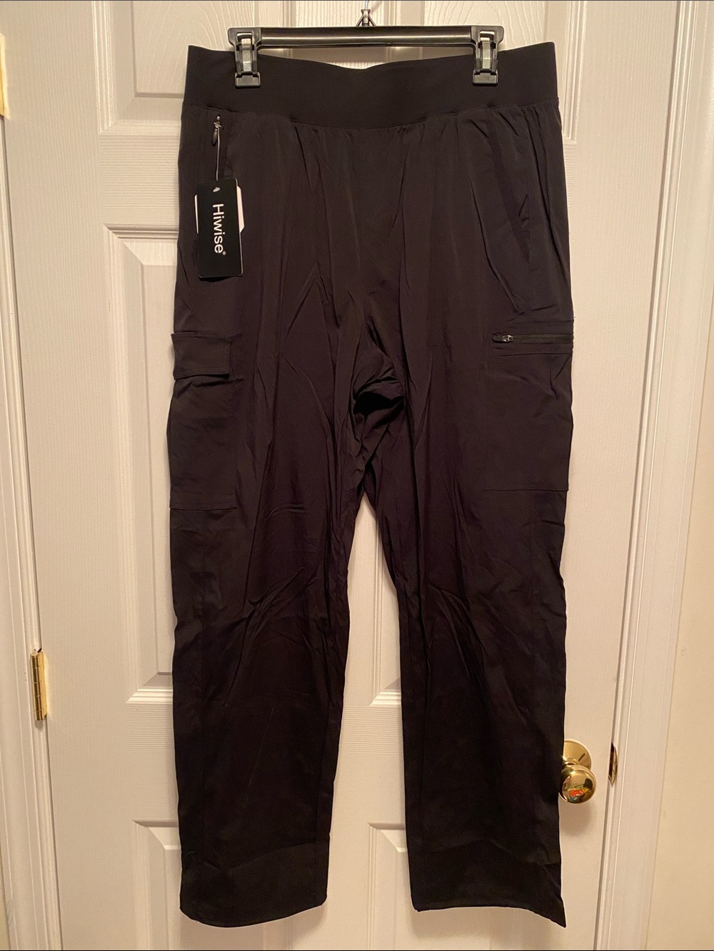 Hiwise Women’s Black Cargo Jogger Pants…size 12
